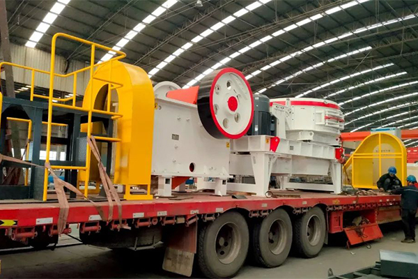 甘肅時(shí)產(chǎn)300噸砂石破碎生產(chǎn)線(xiàn)01