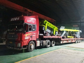 快訊！移動(dòng)破碎站整套裝備出廠發(fā)貨