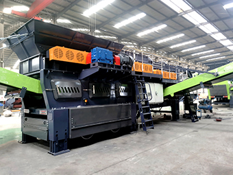 大型移動(dòng)式泥石分離機(jī)-可將黏土等雜質(zhì)與石材分離